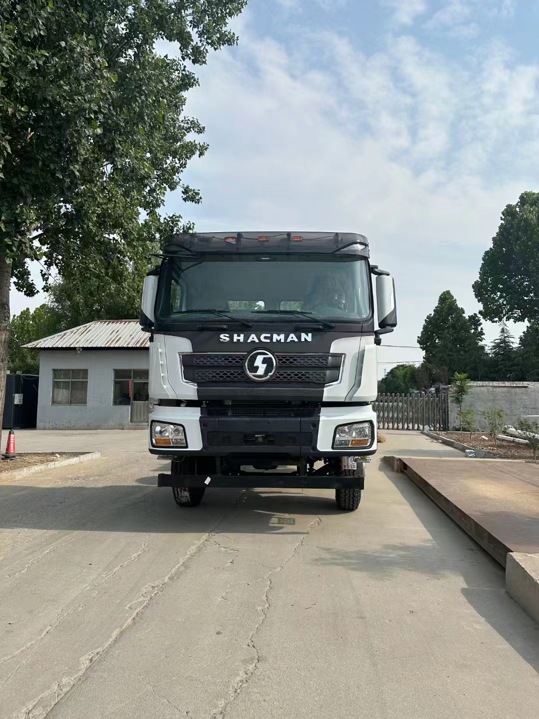 नयाँ कारहरू तपाईंको घर शाननेक्सी अटोमोबाईल डेलोस्ले X3000-8000-8000-8000-8x41- Clace स्टील ब्रिजल, बाल एशिया र रसियामा सब भन्दा बढी बाकस